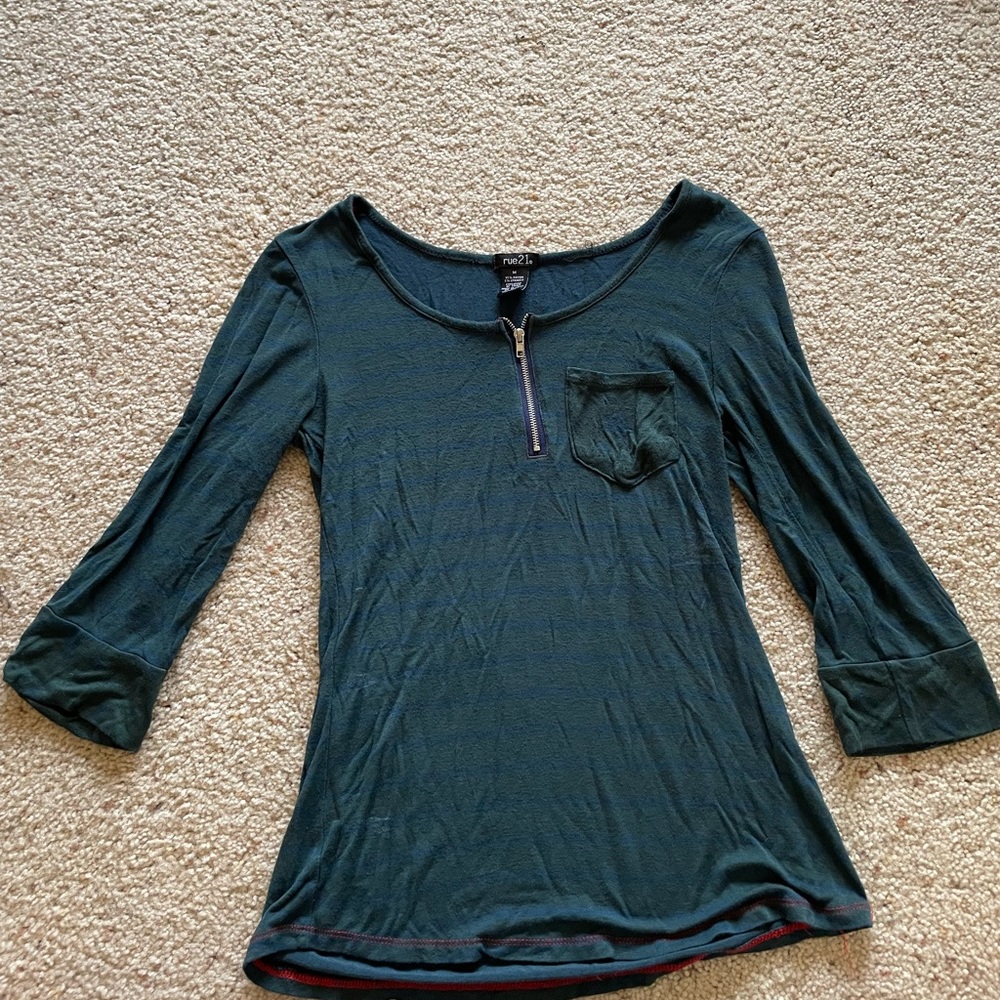 Three quarters sleeve shirt